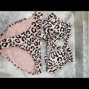 Gibson Latimer bikini